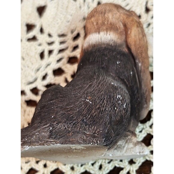 Pair of Stone Critters Basset Hound Dog Figurines Signed Miller 1984 and 1985 - Picture 4 of 12